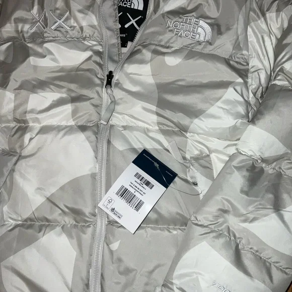 KAWS x The North Face 700 Retro 1996 Nuptse Jacket Puffer Coat NEW - Picture 8 of 12